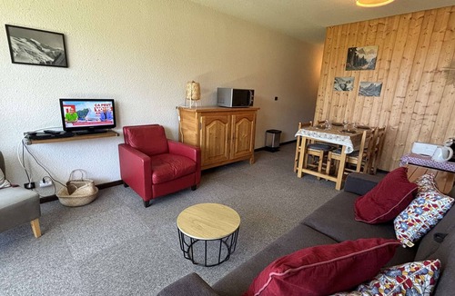 Notre-Dame-de-Bellecombe Apartment | 2-room apartment, pets allowed, parking in Notre-Dame-de-Bellecombe