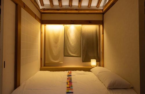 Hyehwa House | 2026년 신축 독채 한옥 시원한 실내 특대형 자쿠지 프라이빗한 정원 hanok 무료주차
