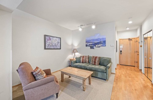 Olympic Valley Condo | 248 | Chill King Studio - Tubs, Sauna & Serenity