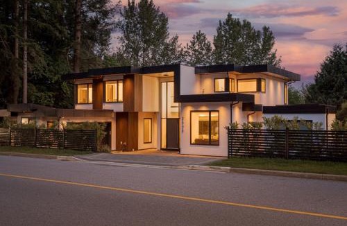 Edgemont House | 2505 Edgemont Blvd.- Anupoju