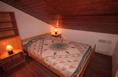 Les Saisies Apartment | 250m from ski slopes, 3rd floor, view street, balcony, tv, ski locker, 50m², Les Saisies