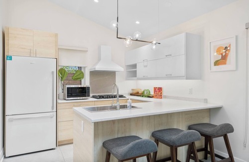 Agincourt North House | 2BDR Private Garden Suite — Relocation, Business, Travel, Dog-Friendly, Parking