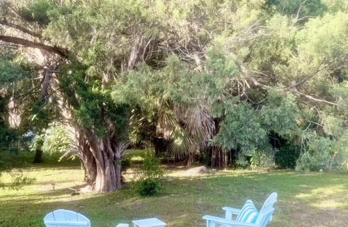 South Corals House | 2BR Oakland Park Gem. Work & Relax. 30 Min to MAJOR INTERNATIONAL SPORTING EVENT