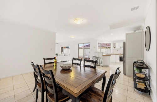 Carlisle House | 3 Bed Home Near Crown, City, Optus Stadium & Airport