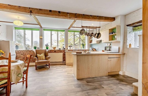 Ettington Cottage | 3 Bed in Stratford -upon- Avon (oc-54081)