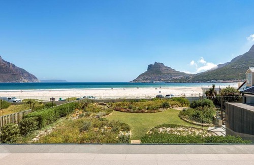 Scott Estate Apartment | 3 Bed On The Beach with Ocean Views from 2 Balconies
