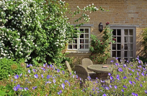 Chipping Norton Cottage | 3 bedroom accommodation in Bruern, near Chipping Norton