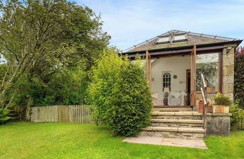 Penicuik Cottage | 3 bedroom accommodation in Edinburgh