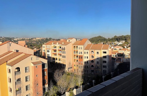 Bedfordview Apartment | 3 bedroom Apartment in Bedfordview