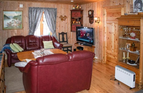 Asnes Municipality House | 3 Bedroom Beautiful Home In Gjesåsen