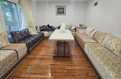 Goddard House | 3-bedroom townhome in adorable Lanham with AC and comfort