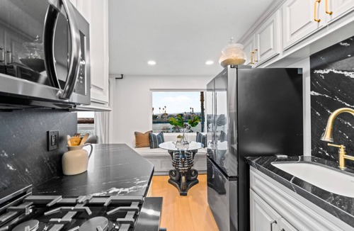 Silver Strand House | 30+ Night Stay W/Hot Tub & Ocean Views