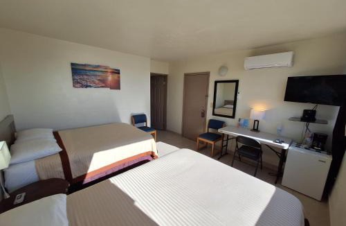 San Felipe Hotel | #33 Bungalow Seaside Hotel & Victors RV Park