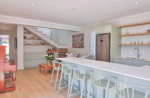 Fernkloof Villa | 34 Mossel River 8 | Sleeps 8 | Ocean Views | Pool