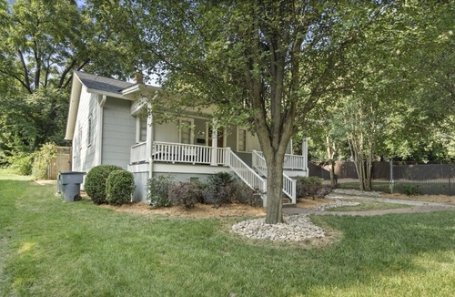 Plaza Midwood House | 3BR Bungalow in the Heart of Plaza Midwood