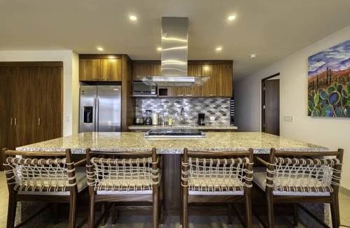 Libertad Condo | 3BR Condo: Partial Sea View, Pool & Jacuzzi