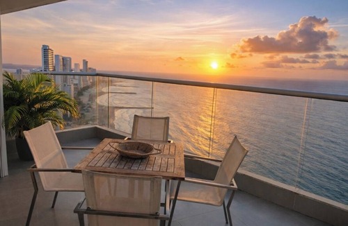 Bocagrande Condo | 3BR Ocean Gem: Breakfast & Daily Cleaning Optional