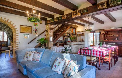 Acqualagna House | 4 Bedroom Beautiful Home In Acqualagna