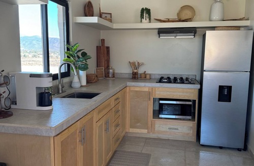 Valle de Guadalupe Villa | 4 bedroom House in Valle de Guadalupe with pool, hot tub, Fire pit and backyard