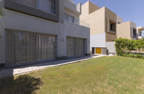 6th of October City Villa | 4-bedroom villa in palm hills compound with garden