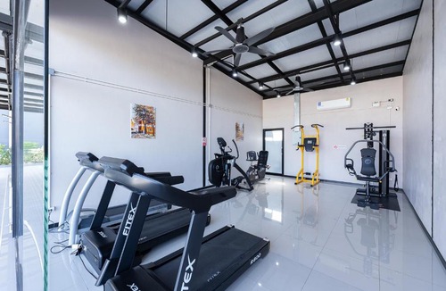 Khlong Luang Hotel | 44 Residence and Resort