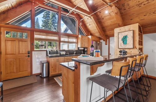 Talmont Cabin | 4BR Tahoe Cabin w/Hot Tub, BBQ & Ping Pong Next to Lake & Paige Meadows Trails