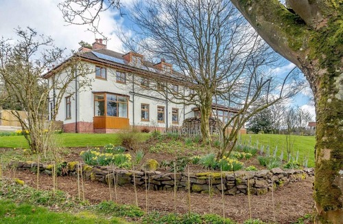 West Linton Cottage | 5 Bed in West Linton (oc-81467)