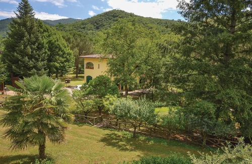 Partina House | 5 bedroom amazing home in partina ar
