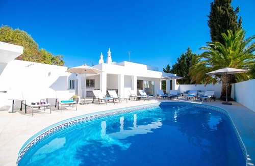 Mato Serrao Villa | 5 bedroom detached villa with private pool and maid service, Carvoeiro