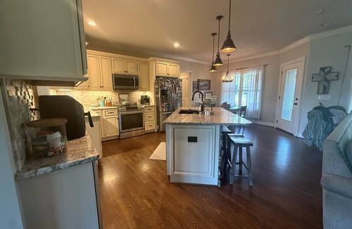 Thomasville House | 5-bedroom home with pool and hot tub in Thomasville. Relax with the family.