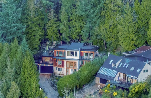 West Vancouver House | 5 Bedroom luxury retreat near Horseshoe Bay