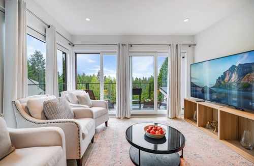 West Vancouver House | 5 Bedroom luxury retreat near Horseshoe Bay