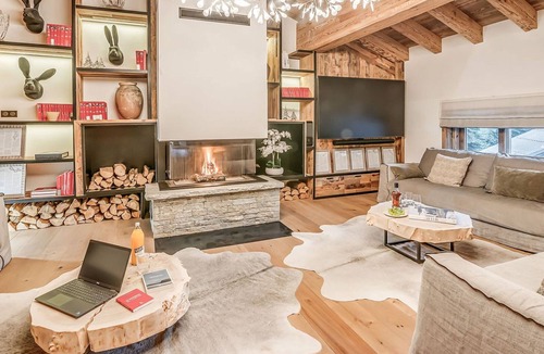 Les Brevieres Ski Chalet | 5* Chalet in Tignes with spa and games room, for 18 guests