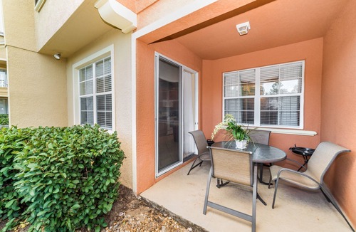 Reunion House | 5 Minutes To Disney! - Walking Distance To Pool
