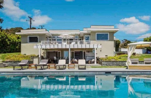 Central Malibu Villa | 50% OFF! Malibu Ocean Escape Pool Walk to Beach