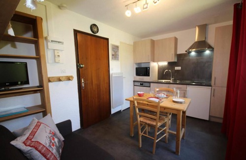 Les Saisies Apartment | 50m from resort center, 4th floor, balcony, tv, 15m², Les Saisies
