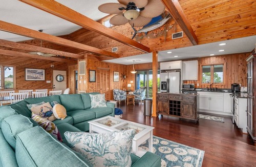 Carolina Dunes House | 519 OBX Rental in Duck with Pool, Hot Tub, Close to the Beach, & Dog-Friendly!
