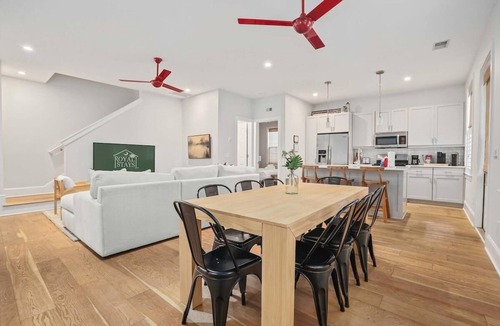 Mount Pleasant House | 58 Shem Dr - MTP