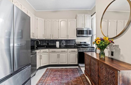 Shaw Apartment | 5BR DC Townhome · Sleeps 16 · Private Patio