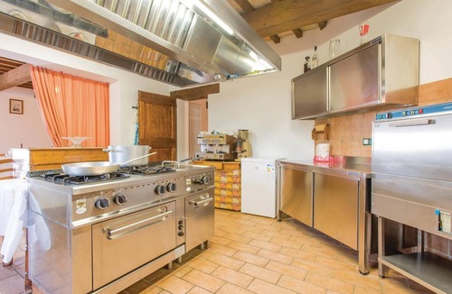 Furlo House | 6 bedroom gorgeous home in Cagli PU