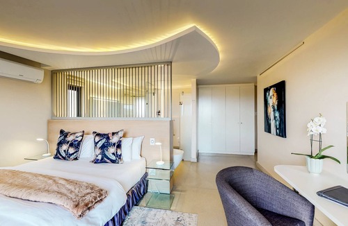 Westcliff House | 7 on Marine