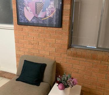 Flynn House | 76 Companion Crescent