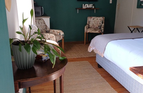 Paarl Bed & Breakfast | 7the Heaven Guest unit Perfect over night stay in the winelands of paarl.