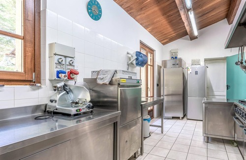 Badia Tedalda House | 8 bedroom pet friendly home in Badia Tedalda AR