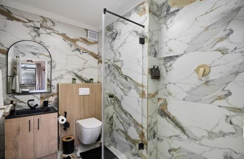 Century City Apartment | 8 Sleeper Luxury Duplex Penthouse