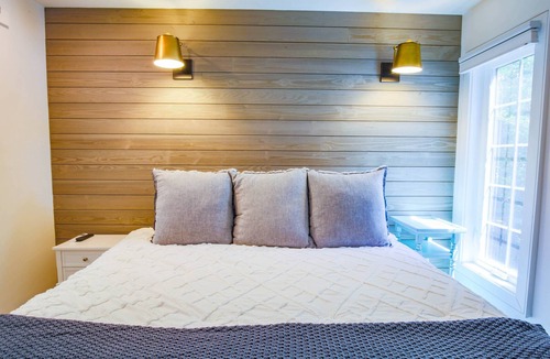 West Beach Village House | 90 Seconds to Beach! Fully Renovated Villa with Spacious Kitchen, Gorgeous Finishes & Screened Porch