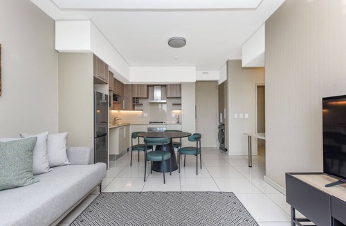 Greater Johannesburg Metropolitan Area Apartment | A Breathe Above the Buzz