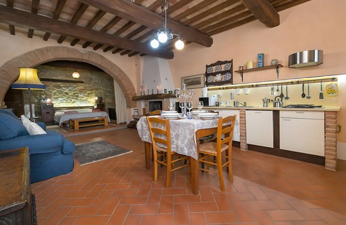 Rivalto Apartment | A Cosy Apartment in a Medieval Italian Village