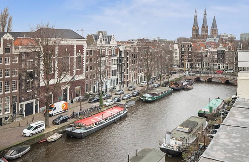 Haarlemmerbuurt Apartment | A Somptuous Canal Penthouse in the Emperor's Canal in Amsterdam!