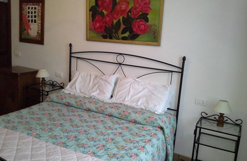 Vernasca House | A SUPERB RENOVATED 5 BEDROOM FARMHOUSE in the hills of EMILIA